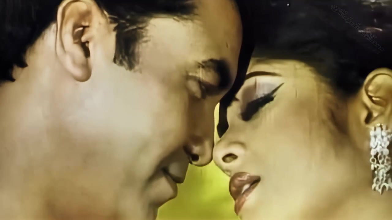 Mousumi Hot Song Oneke Bachte Chay With Manna 4K Upscaled 2