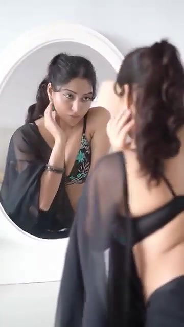 SIMRAN KAUR DAMN WILD TEMPTRESS IN SAREE UUFFF 2