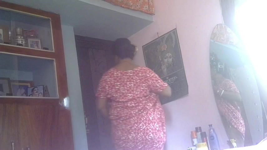 Beautiful Chubby Mom Nude Captured By Son 2