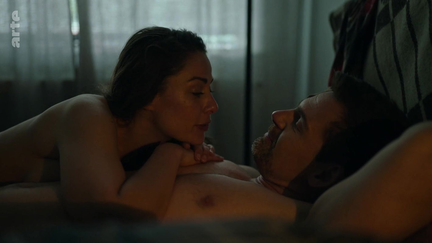 Vivian Olafsdottir – Reykjavik 112 S01E01 (2025) HD 1080p 2