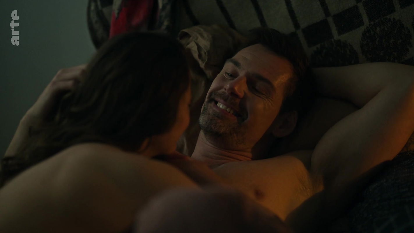 Vivian Olafsdottir – Reykjavik 112 S01E01 (2025) HD 1080p 2