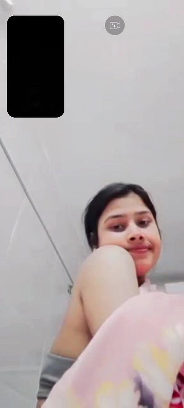 Beautiful Bengali Girlfriend Showing Big Boob Clean Armpit 2