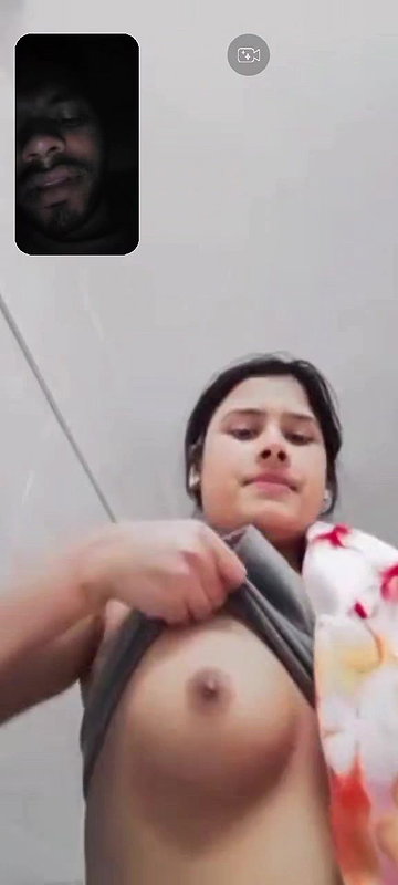 Beautiful Bengali Girlfriend Showing Big Boob Clean Armpit 2