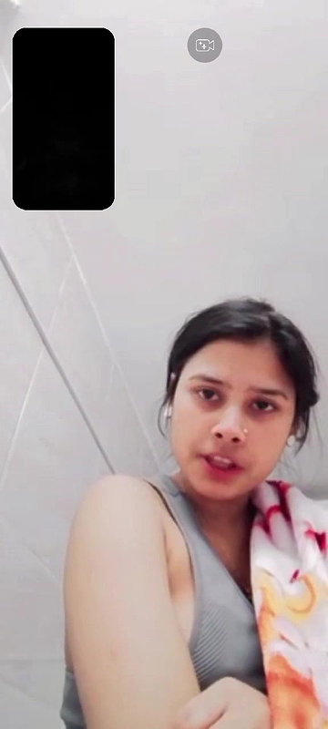 Beautiful Bengali Girlfriend Showing Big Boob Clean Armpit 2