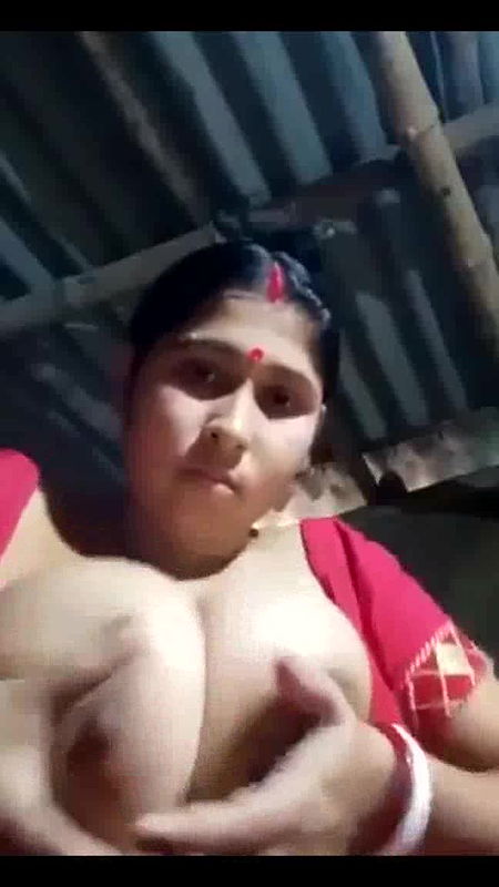 Cute Village Bhabi Showing Big Tanker and Pussy on Cam 2