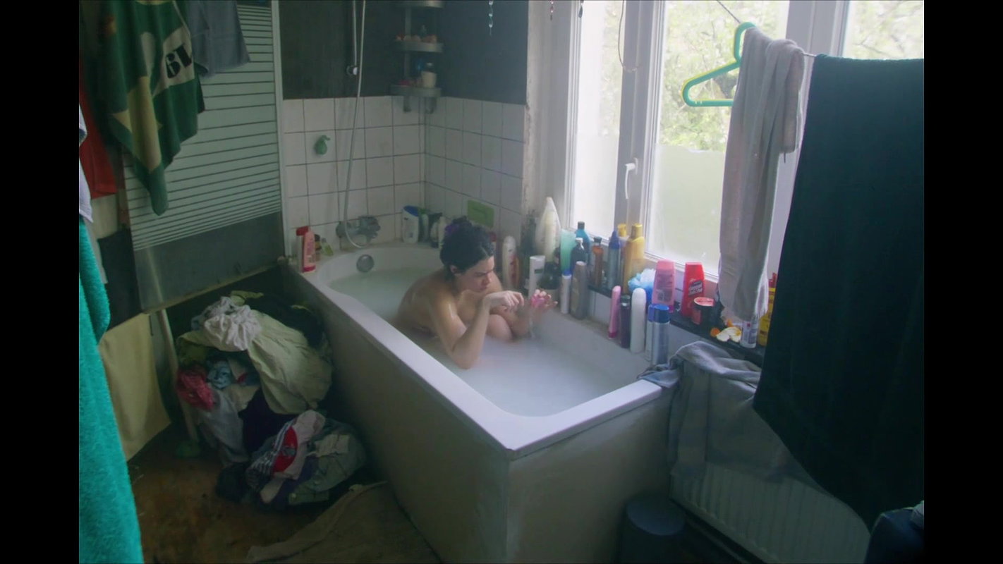 Maria Cavalier-Bazan – Heads or Fails (Aimer perdre) (2024) HD 1080p 2