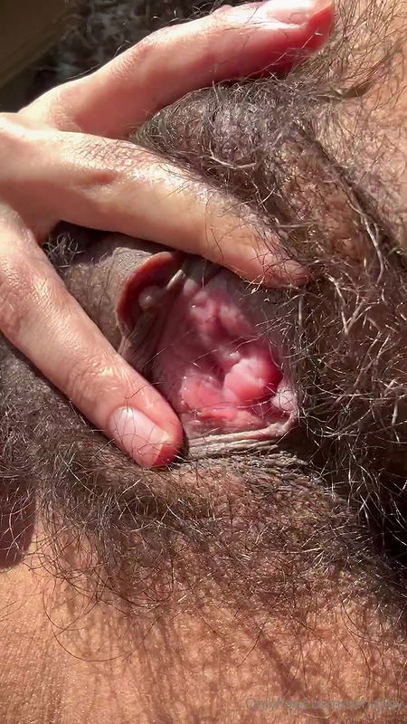 Muslim Sahar baby fingering her hairy pussy 2