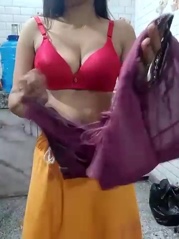 shalu_g__akirti_sharma_nude show 2