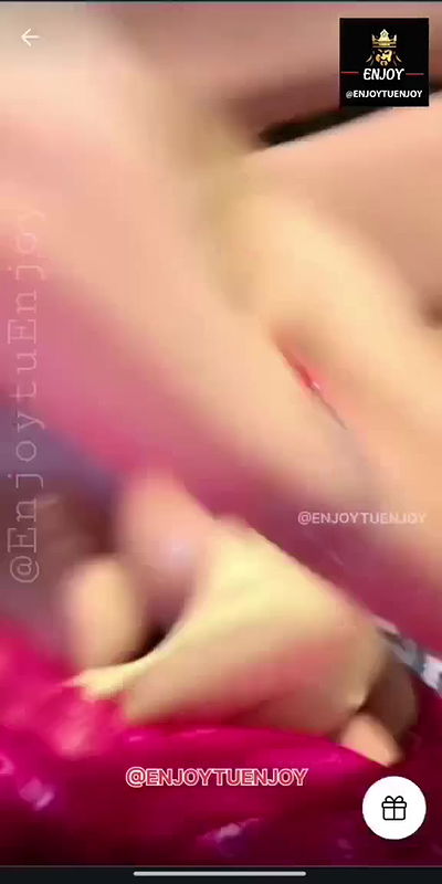 Super Hot Tango Girl Maya Shows Her Awesome Mouthwatering Cleavage and Bares a Nipple 2