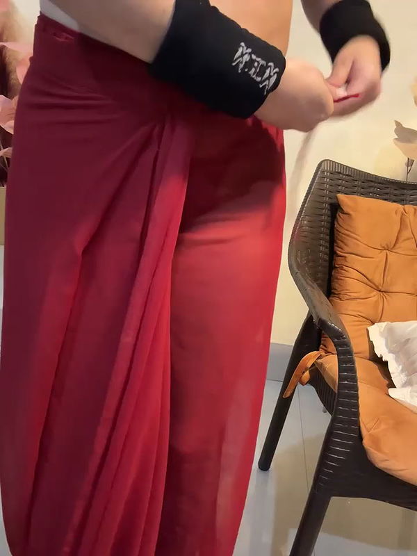 Yours_chahat fingering show