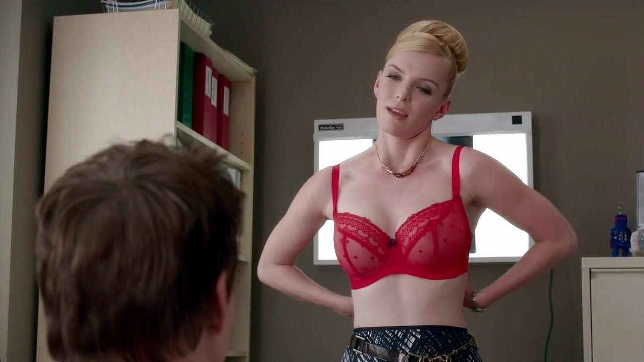 Betty_Gilpin___Nurse_Jackie__2013_.mp4 2