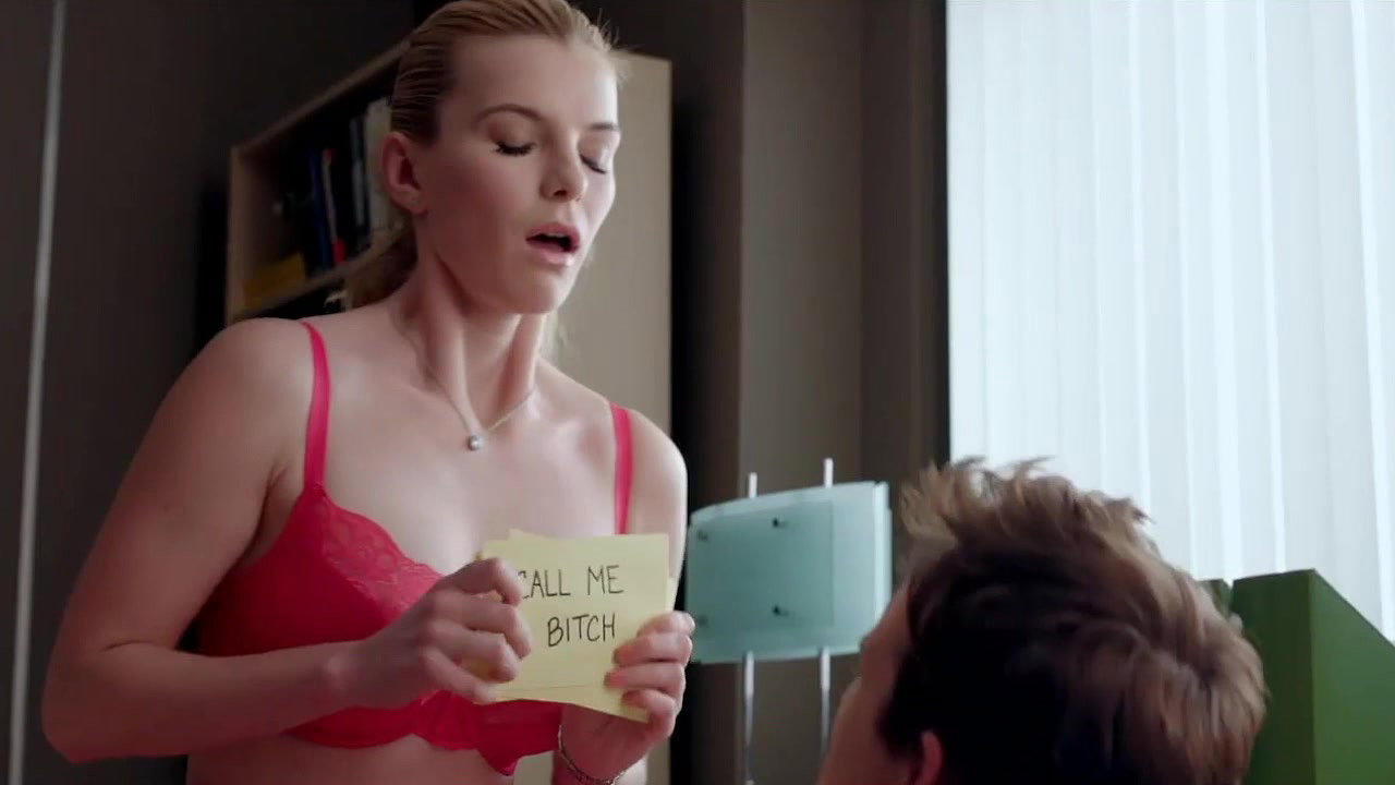 Betty_Gilpin___Nurse_Jackie__2013_.mp4 2