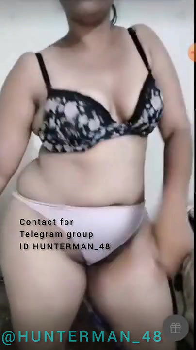 Big Ass Gal Tango Nude Show 2