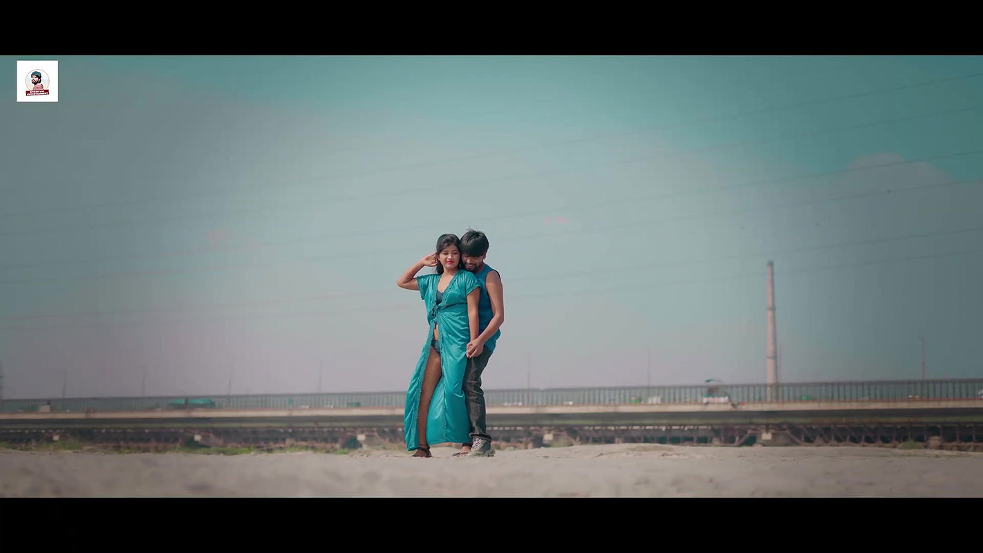 VERY HOT – Cute girl boobs grabbed & navel kissed, super hot show in bra & panty 2