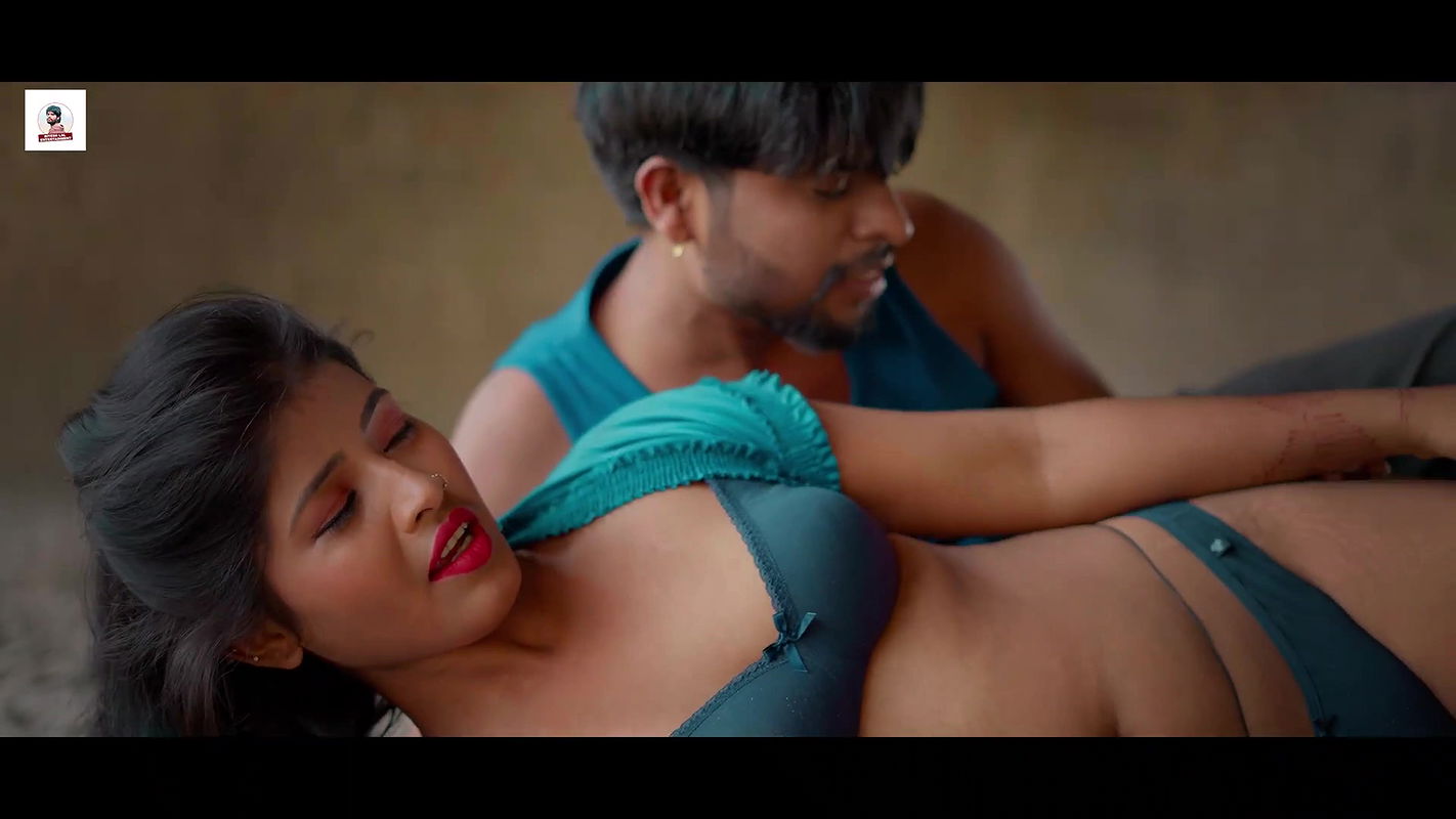 VERY HOT – Cute girl boobs grabbed & navel kissed, super hot show in bra & panty 2