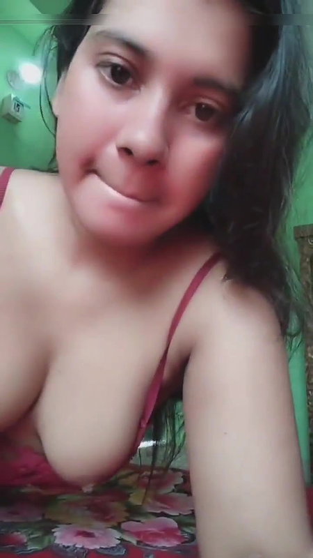Hot cute babe showing her tits with cute expression and dirty talking 2