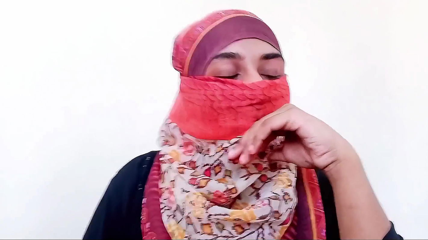 I had a hardcore sex with my student’s father. His father’s cock didn’t fit in my tight pussy.