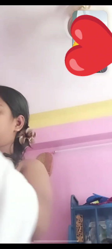 Bhabi naked full strip dress to show her hubby in vc