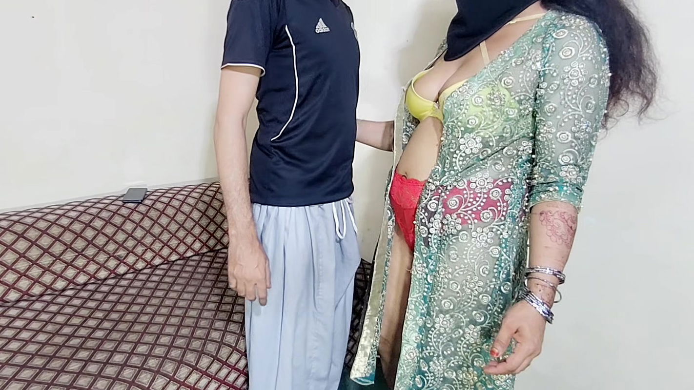 Beautiful Punjabi Bhabhi Fucked Very Badly by Boyfriend