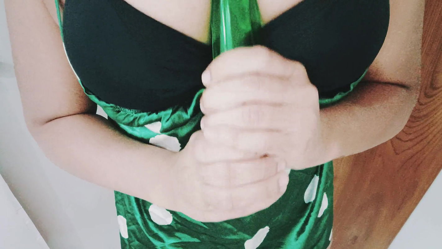 Big boobs want a big cock