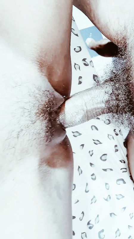 Adorable Blaire Ivory Gets a Facial by Her Friend’s Stepbrother Sex