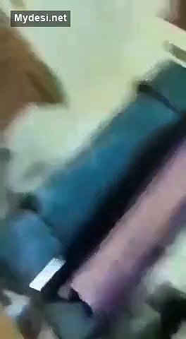 Desi sexy aunty open her sare