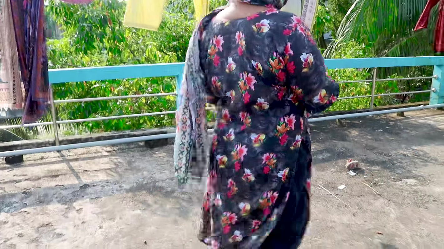 Bangladeshi Outdoor Village bhabi boyfriend fucks PART – 1