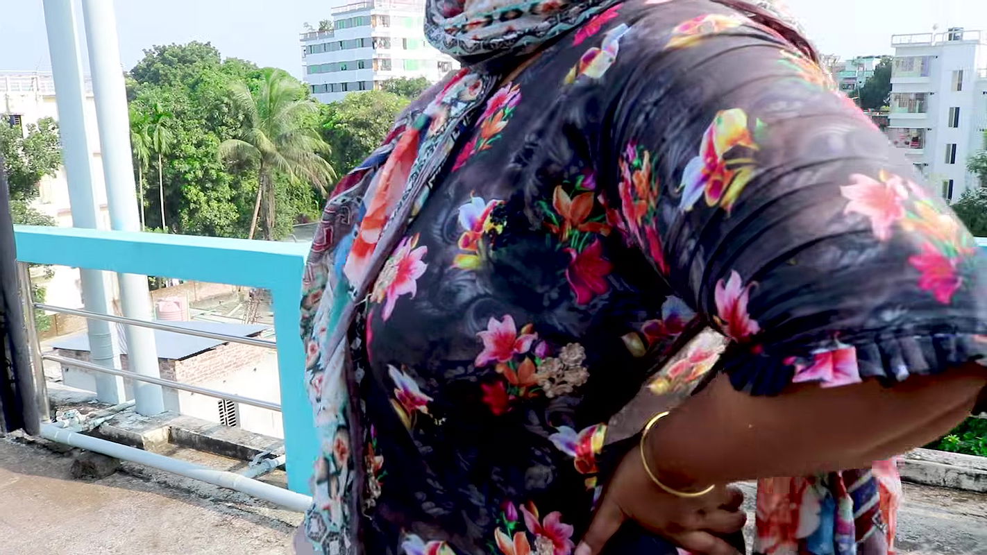 Bangladeshi Outdoor Village bhabi boyfriend fucks PART – 1