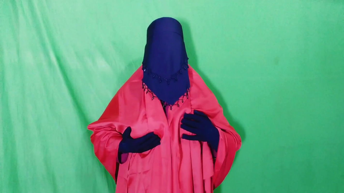 Beautiful stepmother spends the night with her stepson and has sex with him