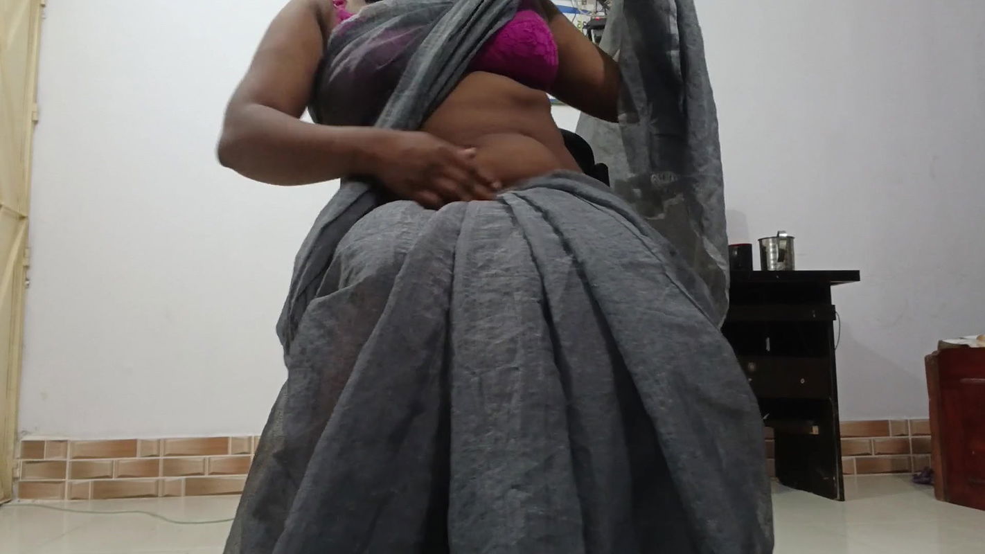 Desi girl hoti noti denci