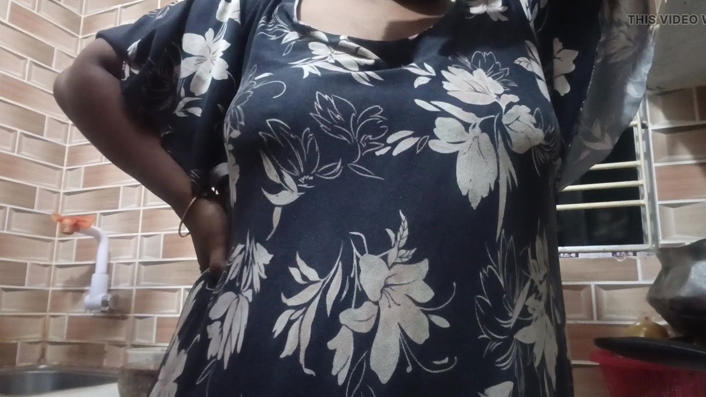 Desi girl khala mace dhora talking story