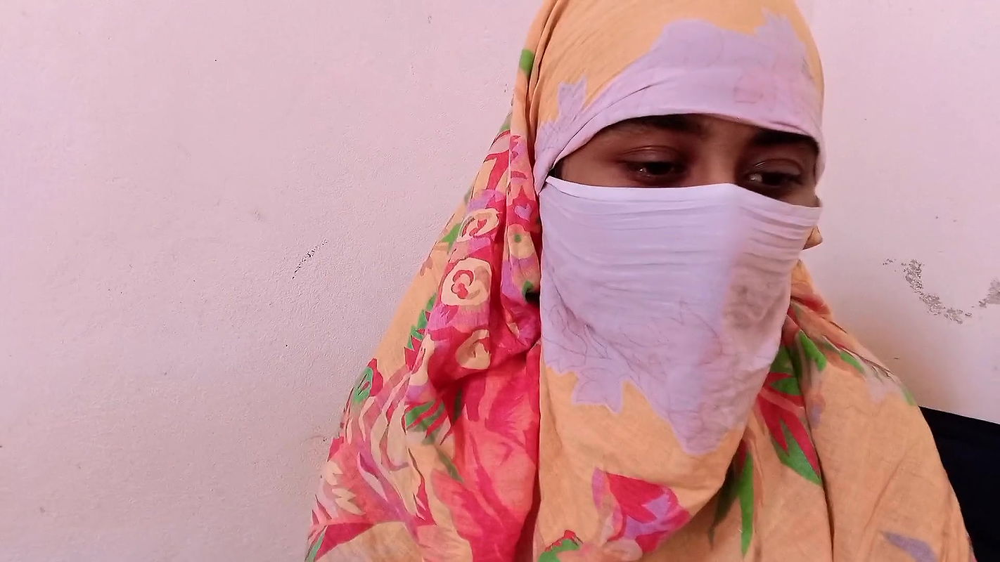 I Fucked My Muslim Feonsay First time To check Her Virginity. Her pussy is so Tight