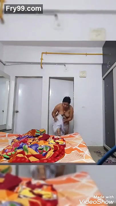 Famous Priya Bhabhi Boobs sucking and wearing Cloths