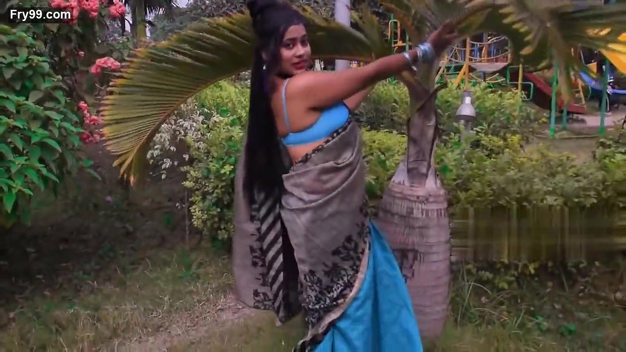 Hot Saree Fashion in Blue Bra & Black Saree ~ Nandini Chaterjee