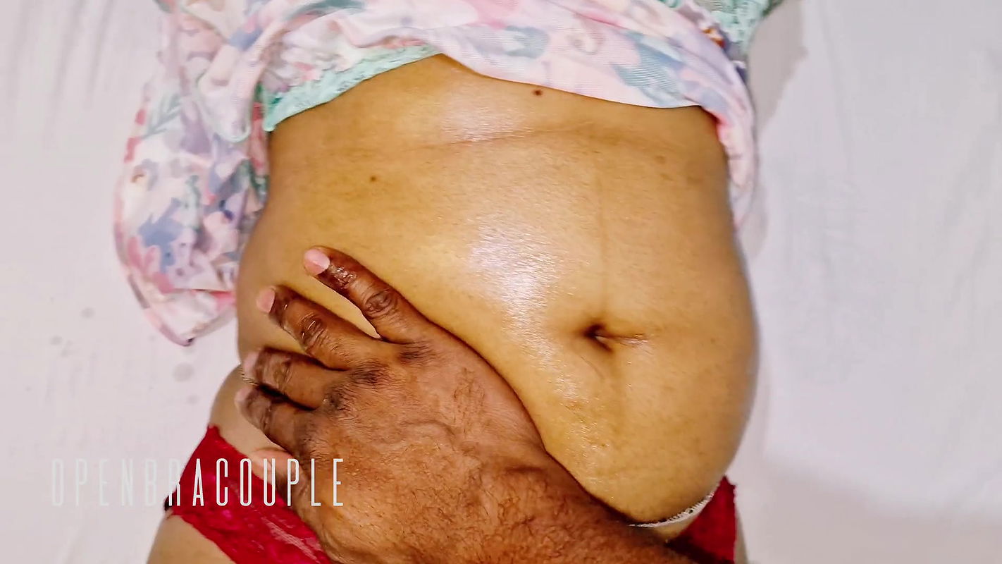 Desi Navel Fetish Show Navel Oil Massage