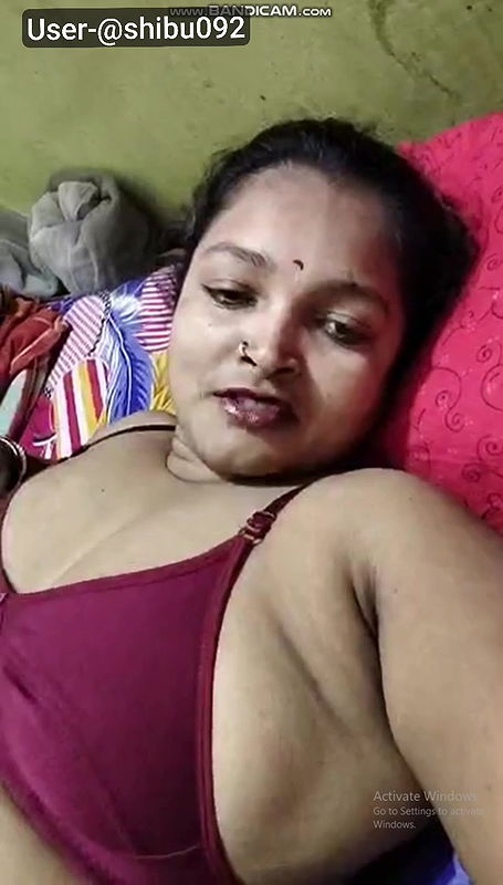 youtuber Acting queen