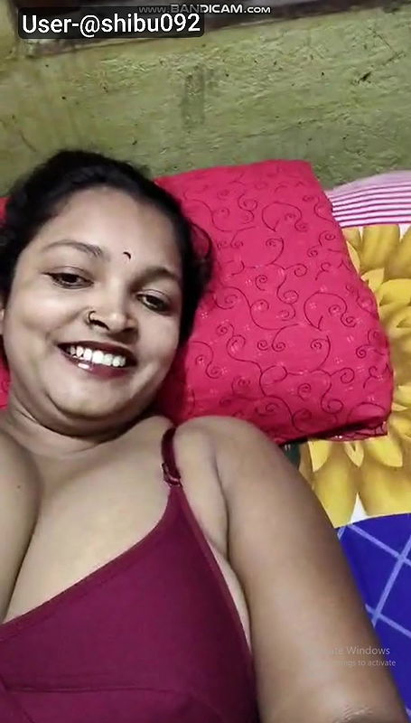 youtuber Acting queen