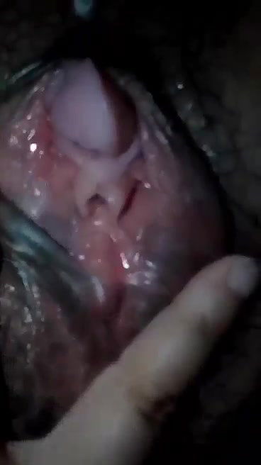 Sexy Indian Girl Shows Her Boobs And Wet Pussy