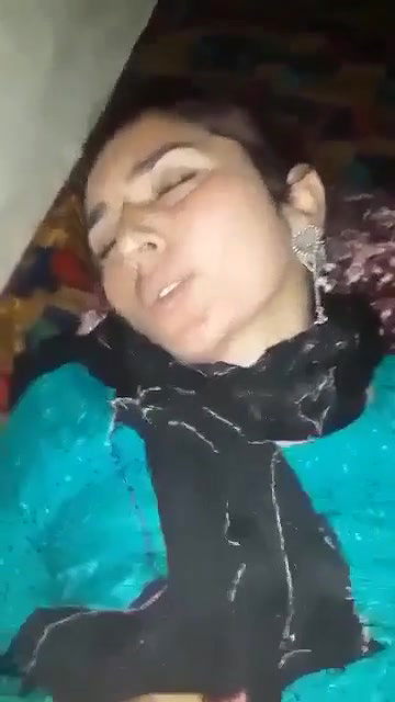 Bengali Boudi bald pussy fucking with horny face