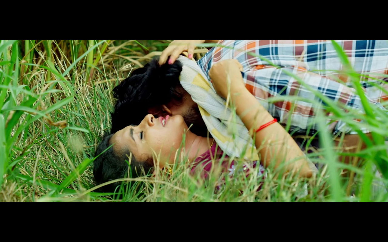 Folk artist Lasya Smiley hot scene – Neck kiss, Lip kissbite