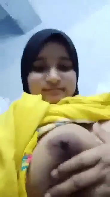 Hijab girl showing tits like juicy big round melons