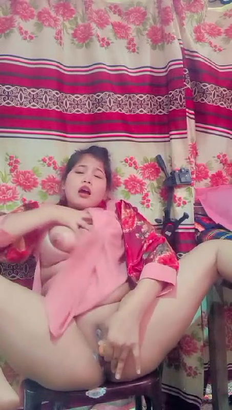 Hot sexy gf pussy fingering for her boyfriend