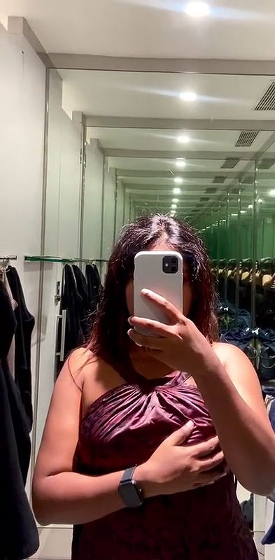 Desi gf mirror selfie with pressing hard her nipple