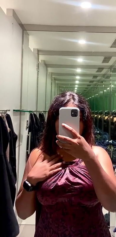 Desi gf mirror selfie with pressing hard her nipple