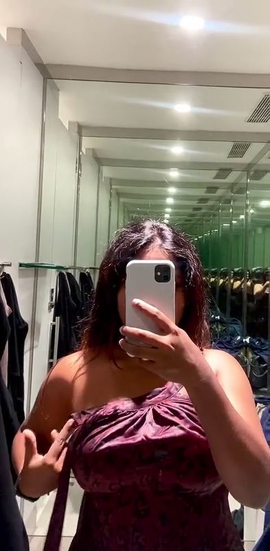 Desi gf mirror selfie with pressing hard her nipple