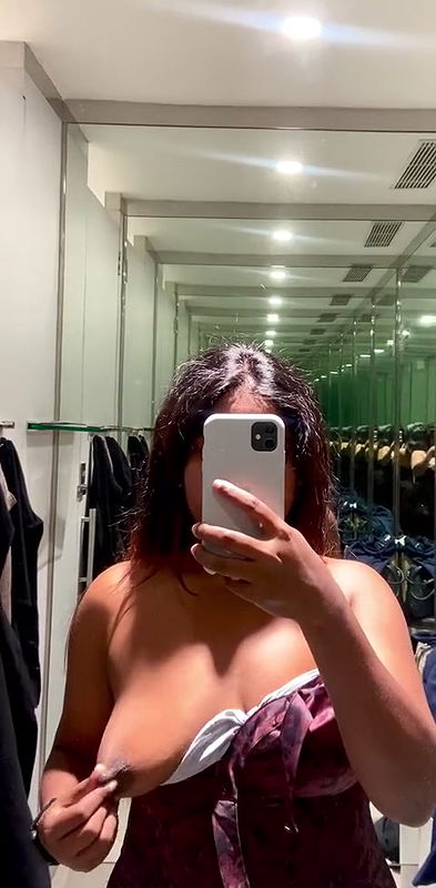 Desi gf mirror selfie with pressing hard her nipple