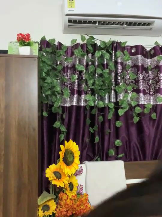 Very hot sweti smoke and nipple show