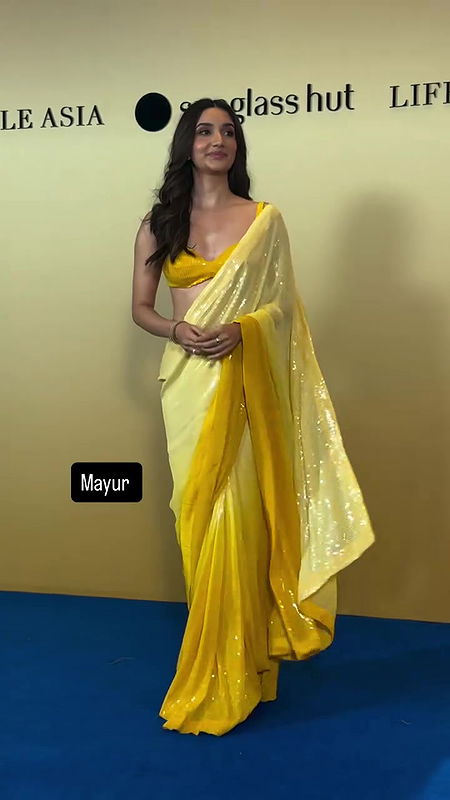 SAACHI BINDRA DAMN SIZZLING SEXY IN BRA BLOUSE SAREE STYLE AT EVENT UUFFF