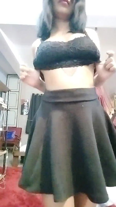 Curvy teen teasing lover