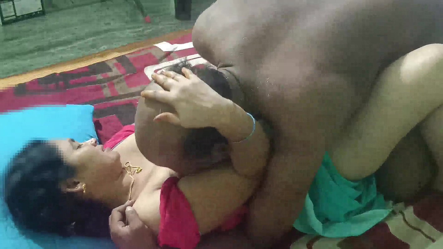 Desi Wife Fucked Father in law at Home